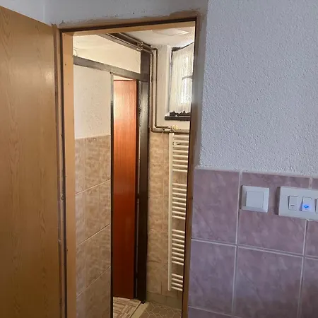 Lav Apartment *